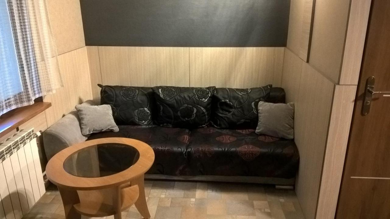 Pokoje Goscinne Jaga Kielce Exteriör bild