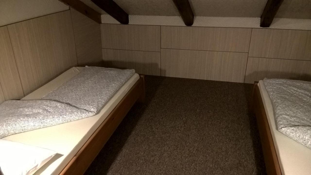 Pokoje Goscinne Jaga Kielce Exteriör bild